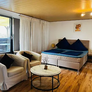 spacious-private-studio-apartment-with-balcony.dortmundhotels.net/
